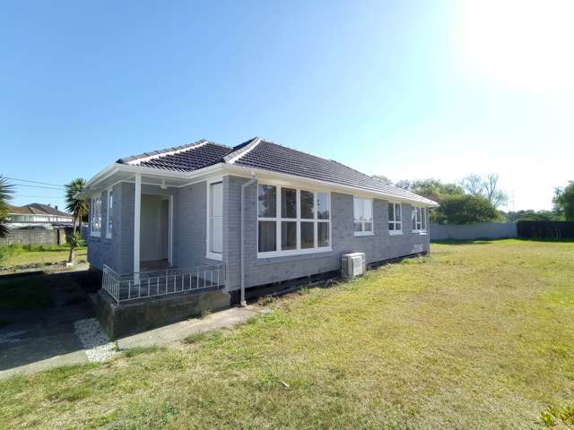 Privacy and comfort - 4-Bedroom Family Home !