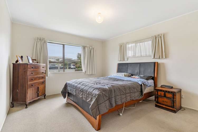 3 Centreway Road Orewa_5