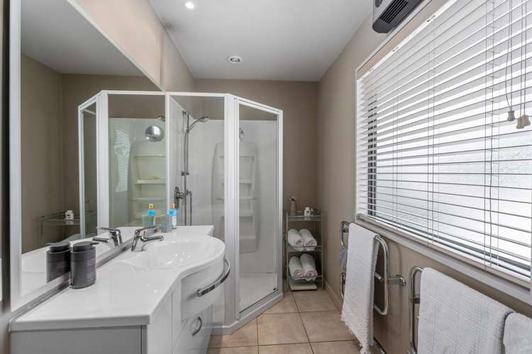 10 Premier Place Arrowtown_17