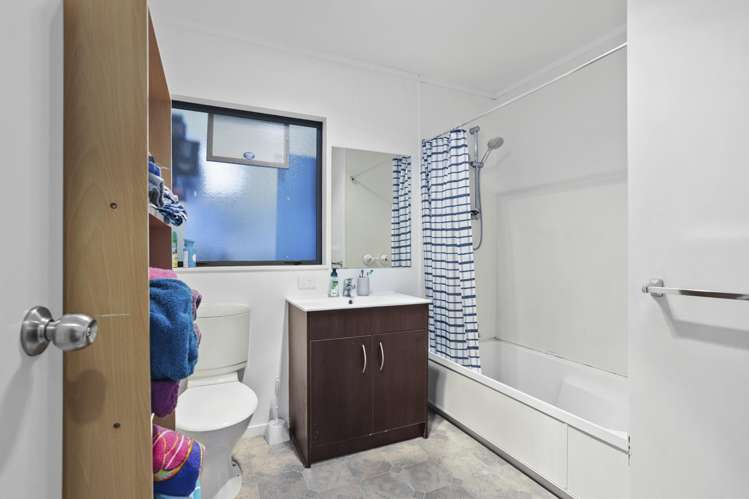 2 Mary Keane Lane Parakai_17