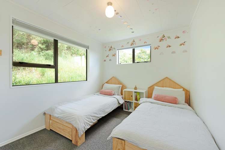 38 Voltaire Street Karori_13