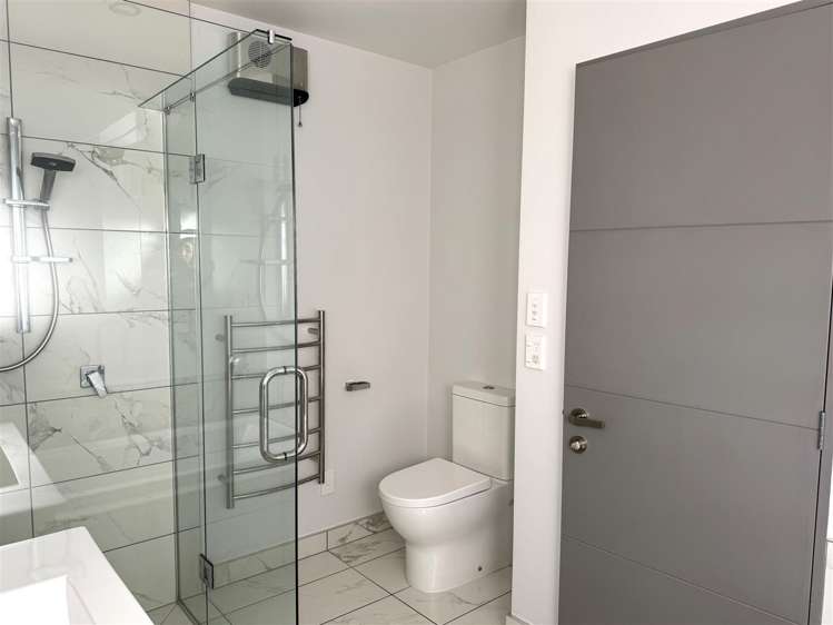 21 Ashley Drive Paroa_20