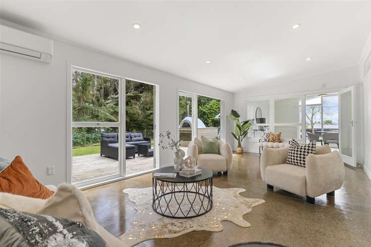 246 Glengarry Road Glen Eden_1