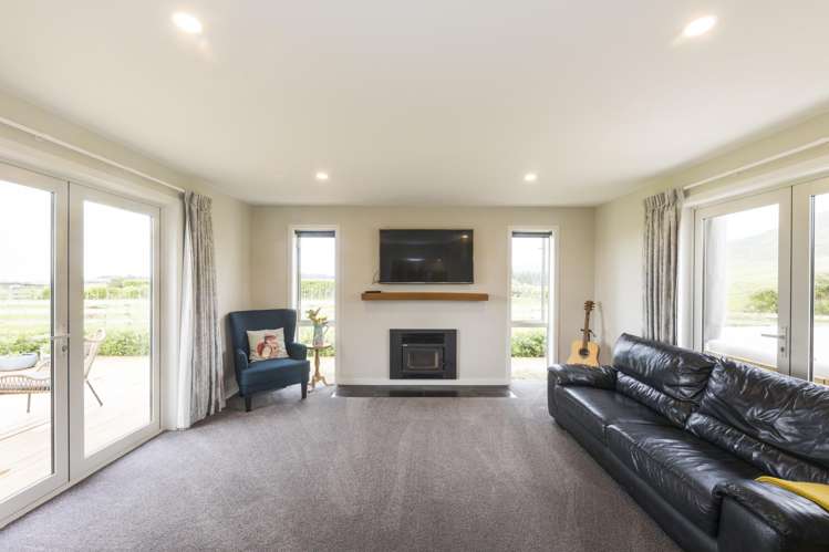 20 Highland View Drive Tokomaru_10