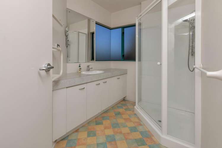 2/31 McClintock Street Whau Valley_8