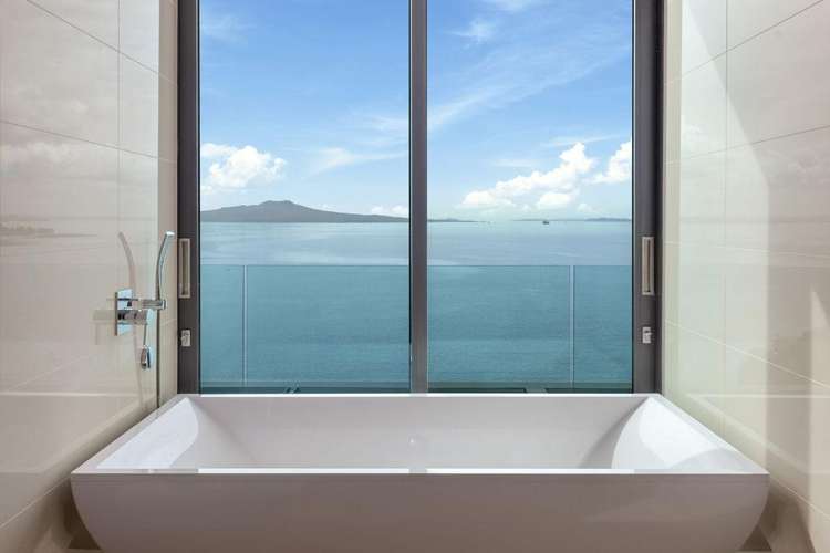 41 Beach Road Castor Bay_36