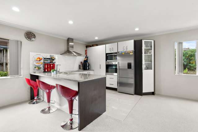 Modern Family Living in Prime Location