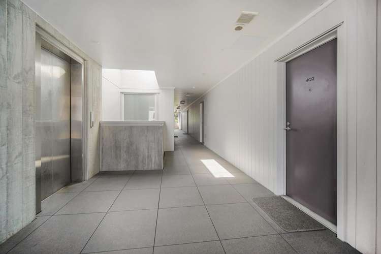 402/40 Library Lane 10862_9