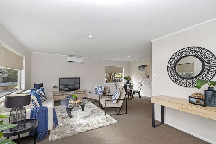 19 Stoll Place Clendon Park_0