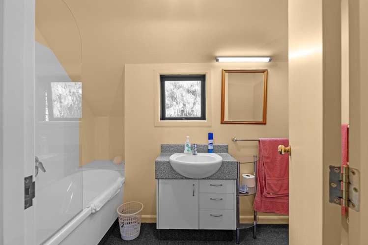 75 Arnott Street and part there of 75A Reid Line West Feilding_19