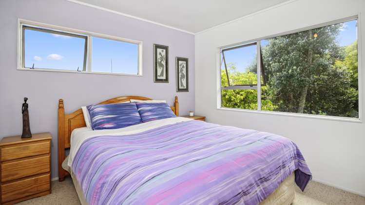 2/17 Dianthus Place Browns Bay_13