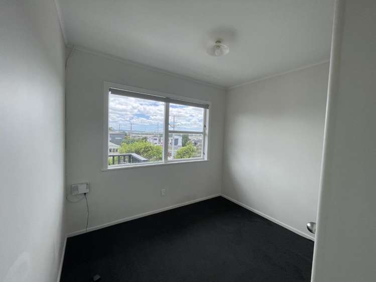 1/98 Tirimoana Road 1802_10