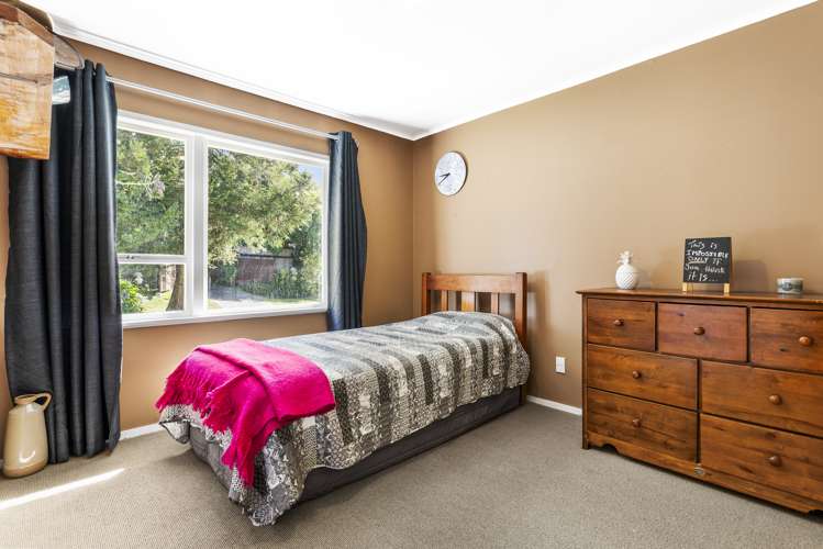 184 Golf Road Titirangi_18