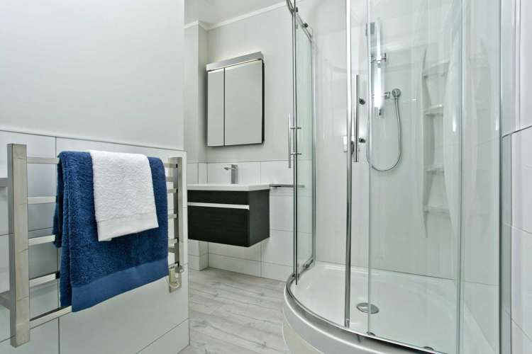 2/37 Clifton Road Hauraki_10