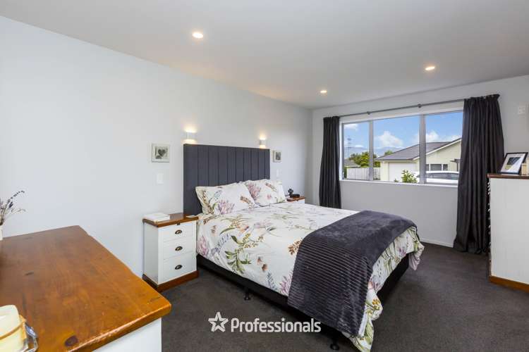 16 Mcewen Crescent Riverstone Terraces_8