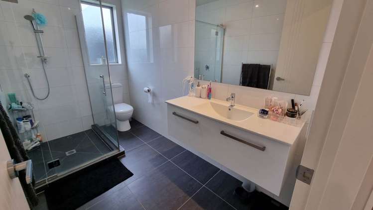 21 Defender Crescent Beachlands_7