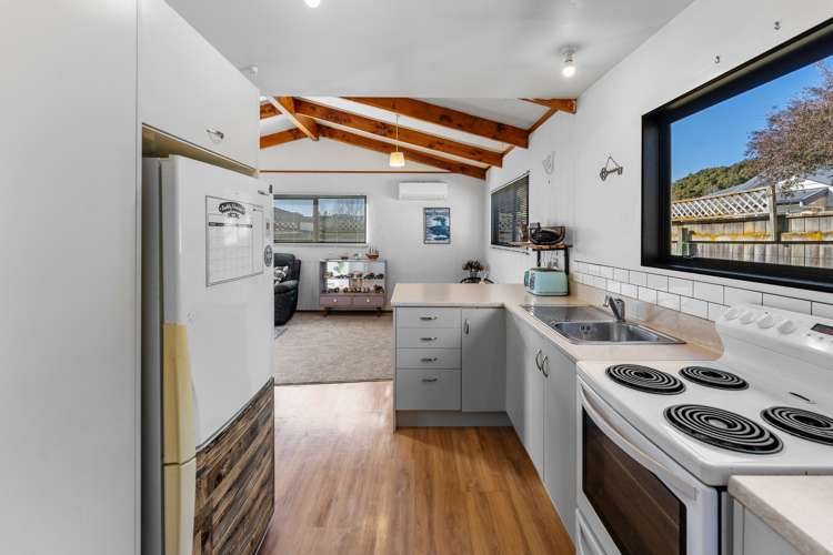 37a Eighty Eight Valley Road Wakefield_7