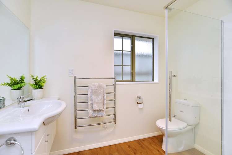 63 Puhara Avenue Parklands_20