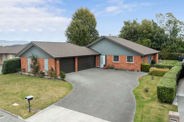 Stylish 3 Bedroom Home in Sought-After Springlands