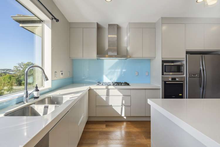 5 Bintulu Place Fairview Heights_15