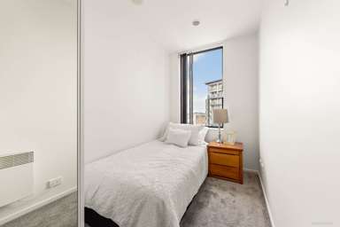 1302/36 Eden Crescent_4