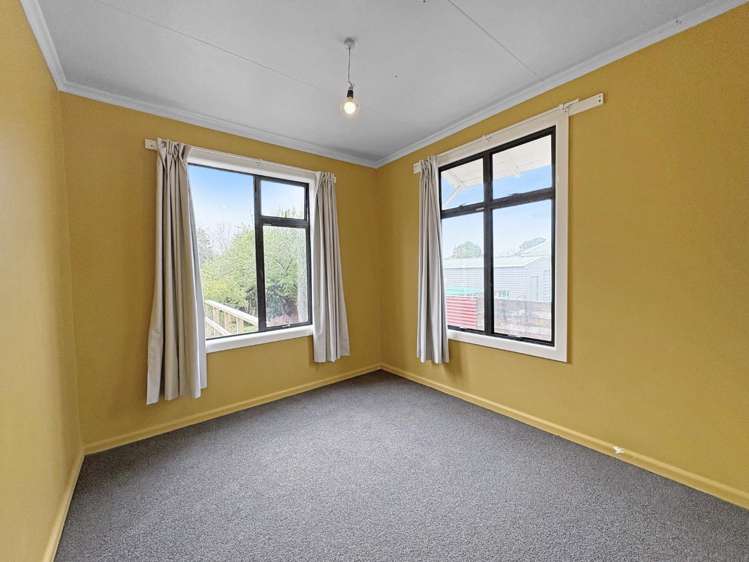37 Manuka Street 1200_6