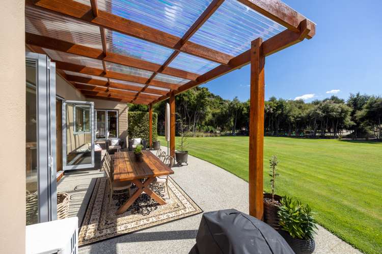 23 Ewing Place Albert Town_19