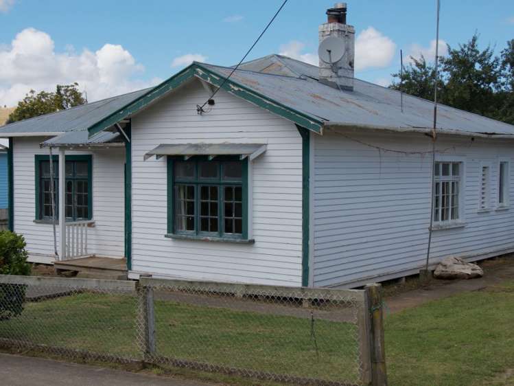 59 Moa Street Taihape and Surrounds_17