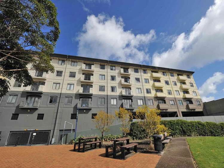 1PB/160 Symonds Street Eden Terrace_7