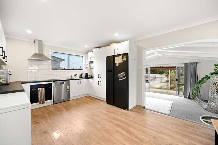28 Pine Avenue Bader_5