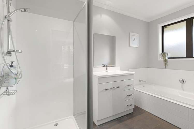 113 Edinburgh Street Pukekohe_14