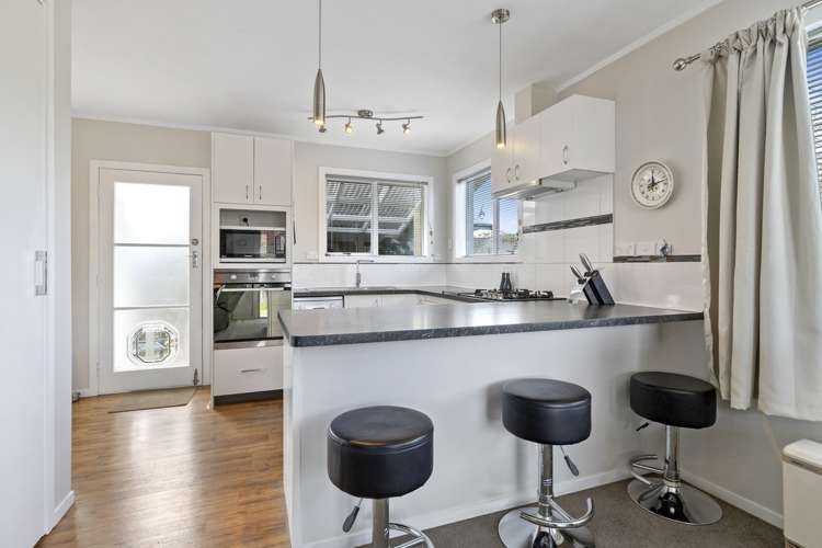 1b Odette Street Bader_5