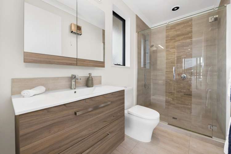 11 Flaxfield Lane Beachlands_15