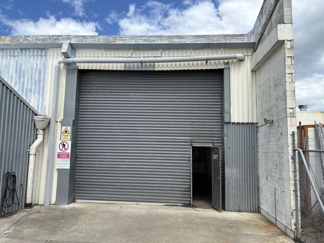 Rear workshop/Industrial warehouse - Onekawa