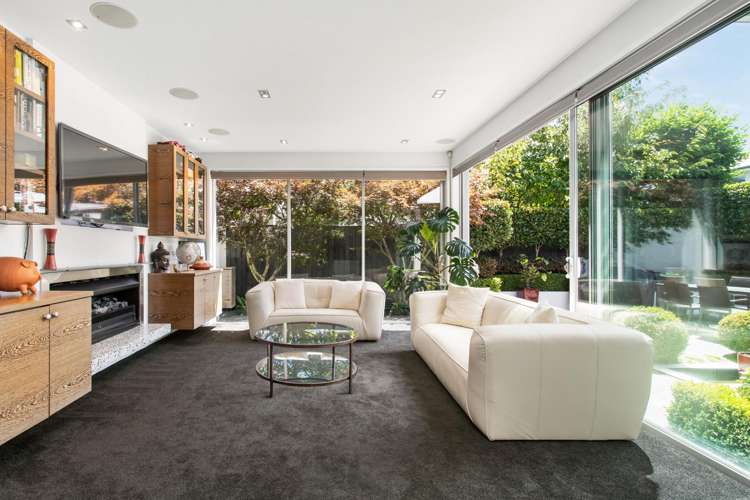 54 Office Road Merivale_3