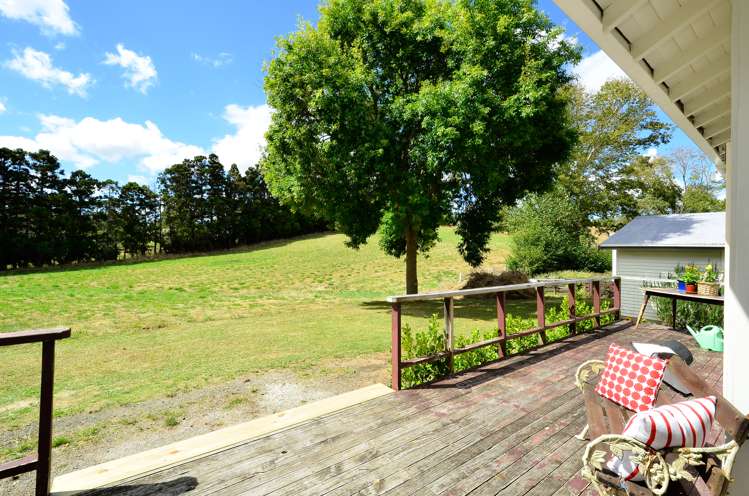 113 Foster Road Kumeu_12