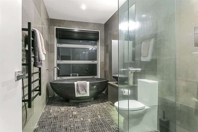 6 Kerema Way Schnapper Rock_16