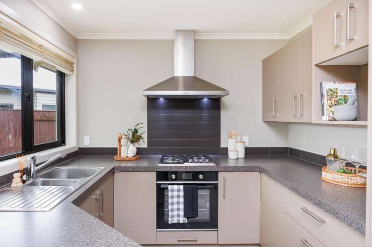7 Lorenzo Place Kelvin Grove_2