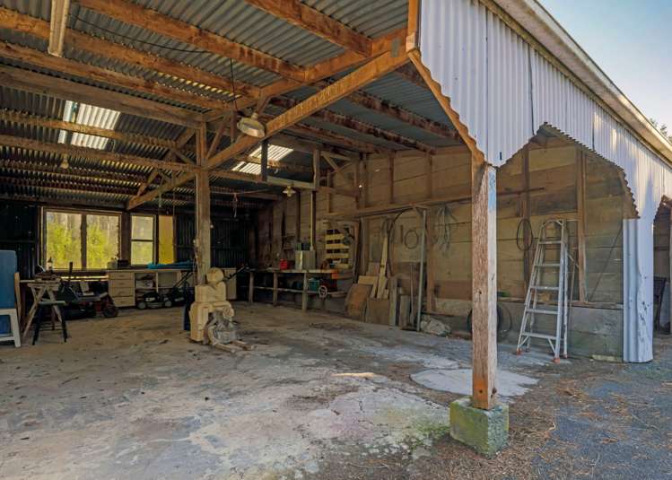 168 Cross Road Lepperton_16