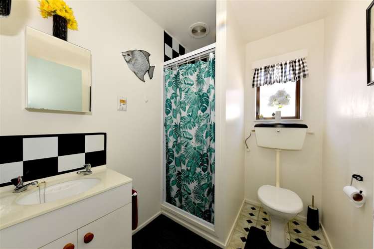 2 Ranui Street Hei Hei_8