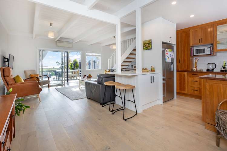 3/7a Seaside Avenue Waterview_20