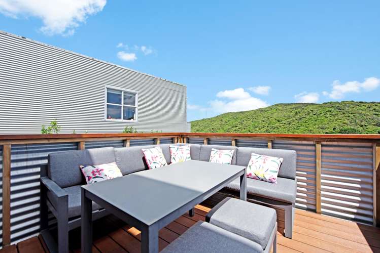 35 Saddleback Grove Karori_26