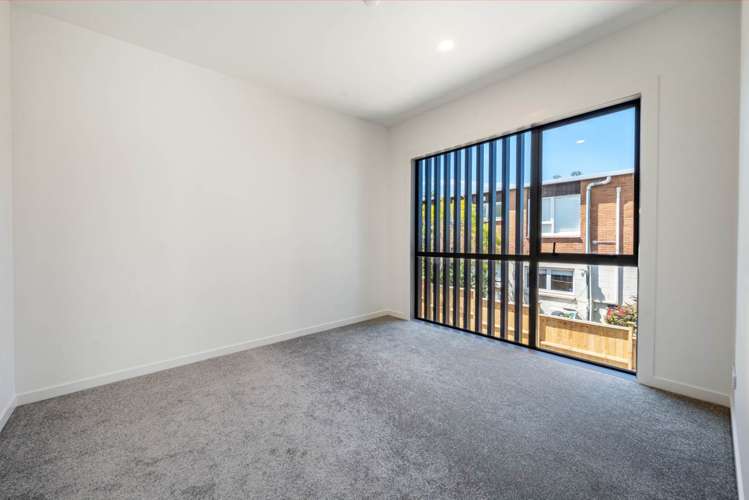 2C Rangitoto Terrace Milford_7