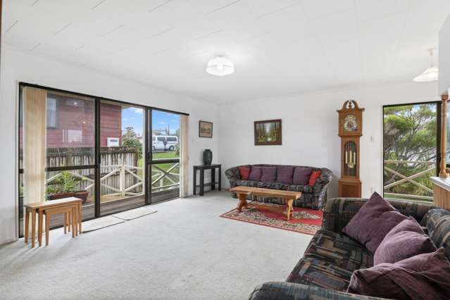 6 Melia Place Stanmore Bay_2