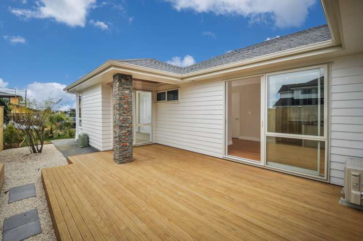 27 Caldera Drive Long Bay_1