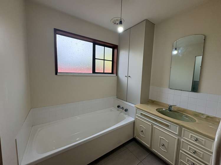 90 Rossall Street Merivale_13