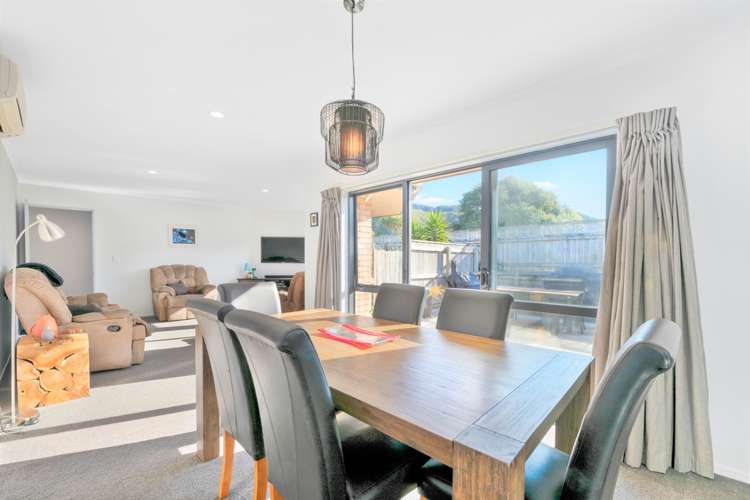 64 Percy Kinsman Crescent Riverstone Terraces_1