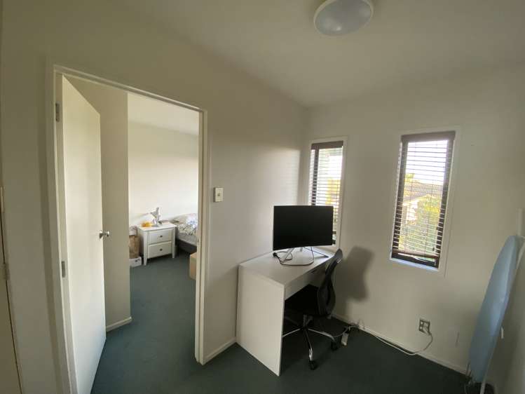 27/2 Armoy Drive Botany Downs_6