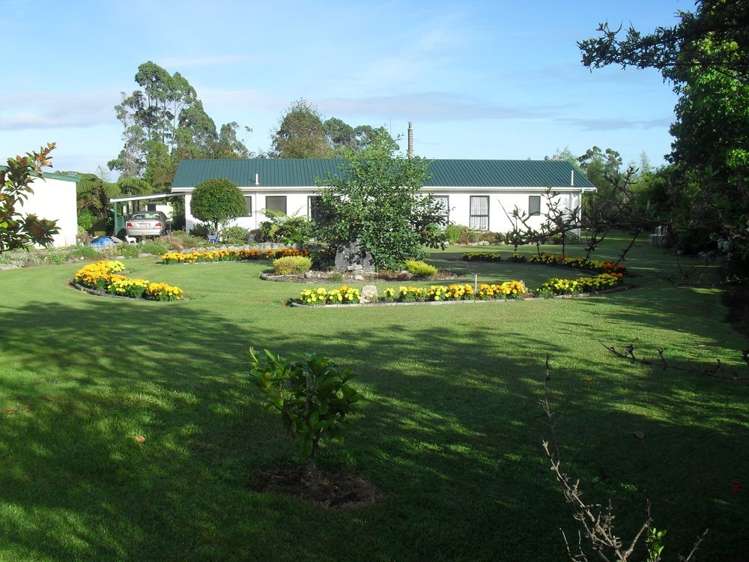 29 Neighbours Street Waimangaroa_13