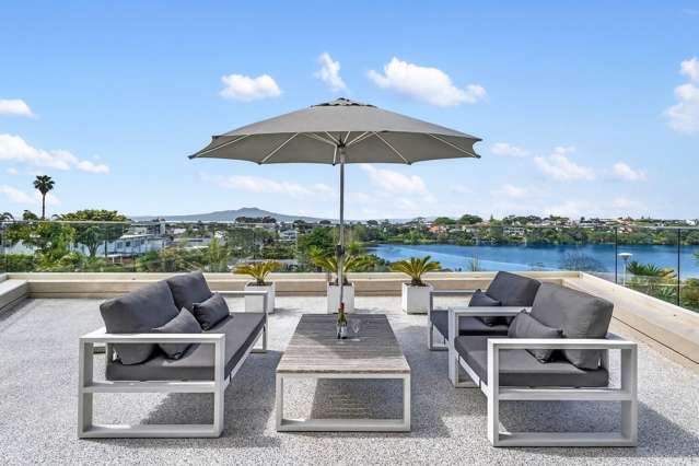 Full Floor Apartment (170SQM) With 60SQM Deck